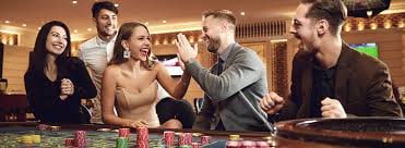 Tampilan slot Bigger Bass Bonanza di platform crystal togel dengan grafis berkualitas tinggi dan antarmuka responsif